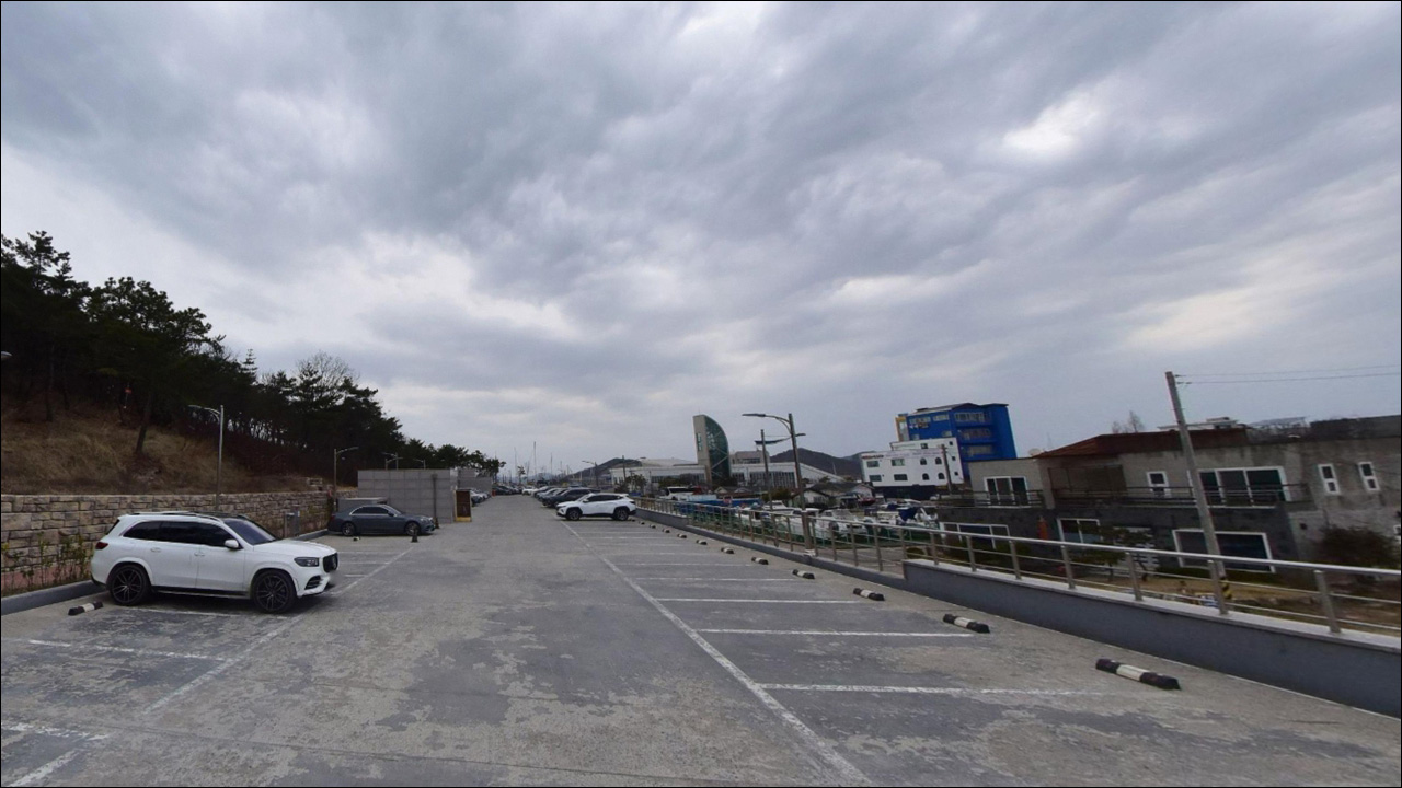 고렴산수변공원주차장 주변 모습 4