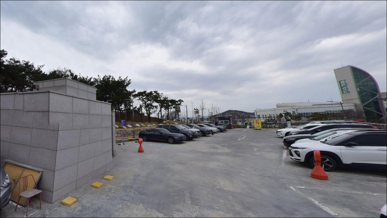 고렴산수변공원주차장 주변 모습 8