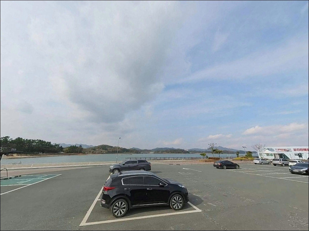 망호출렁다리 주차장 주변 모습 6