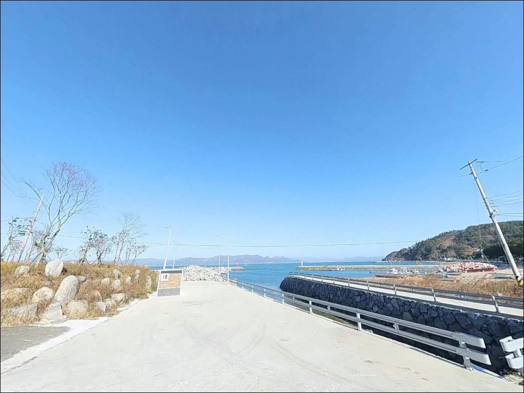 용동리방파제 주변 모습 9